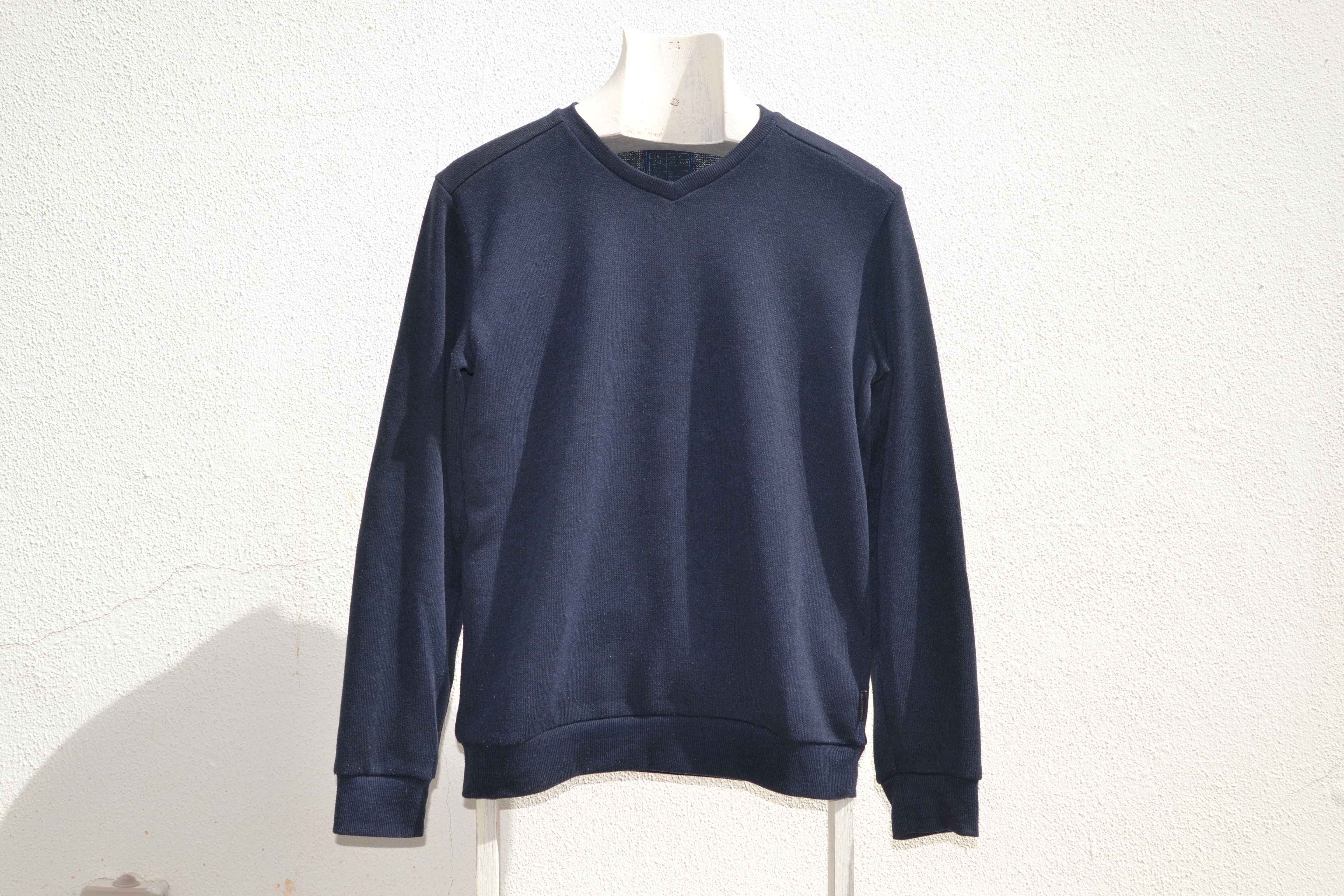 Camisola QUESHUA- decote em V Azul escuro