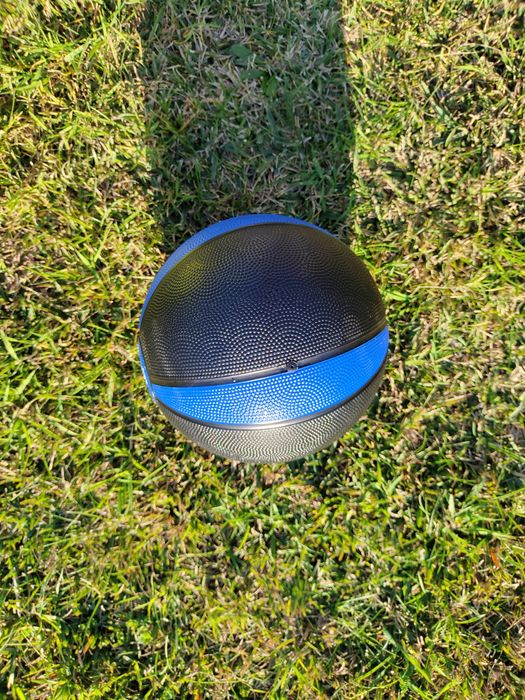 Bola medicinal 4 Kg Musculação e Fitness Nova