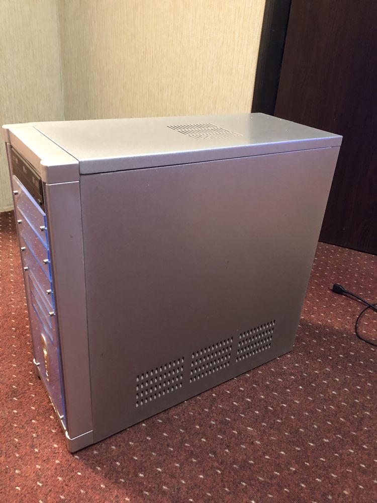 Бюджетний ігровий компʼютер intel i5, 8gb, ssd 120, hdd 500, radeon r9