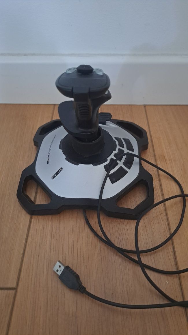 UWAGA! Joystick Logitech Extreme 3D Pro!