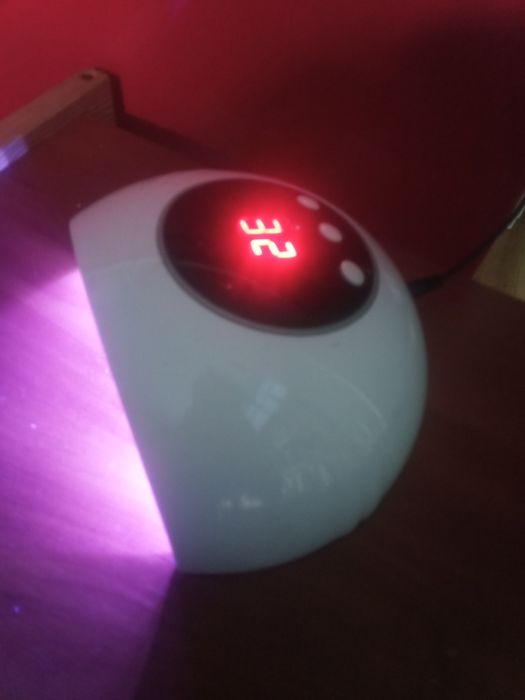 Лампа для маникюра