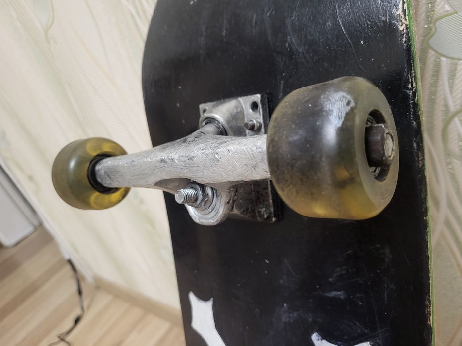 Скейтборд у гарному стані