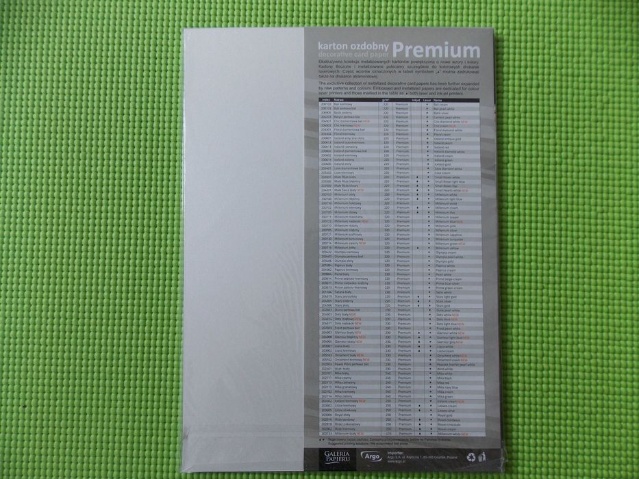 Karton ozdobny Iceland Diamentowa Biel A4 220 g/m2, 20 ark.