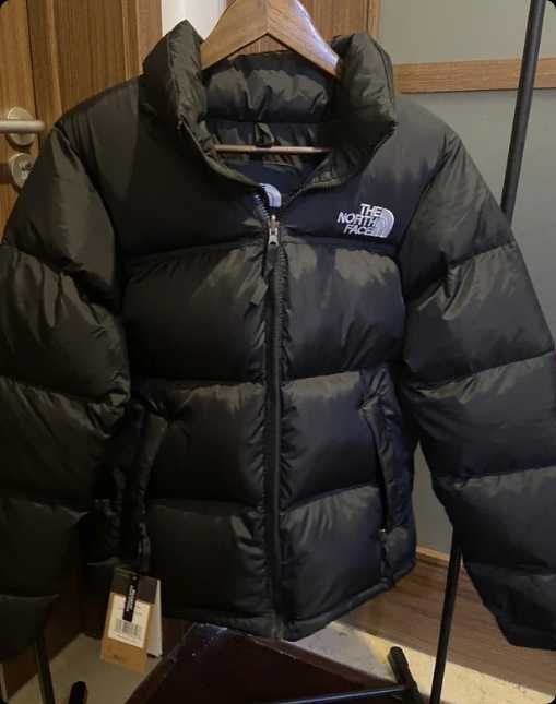 Kurtki zimowe_TheNorthFace_700 damski ASIA.M