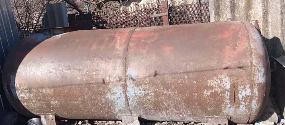 Продам цистерну бу