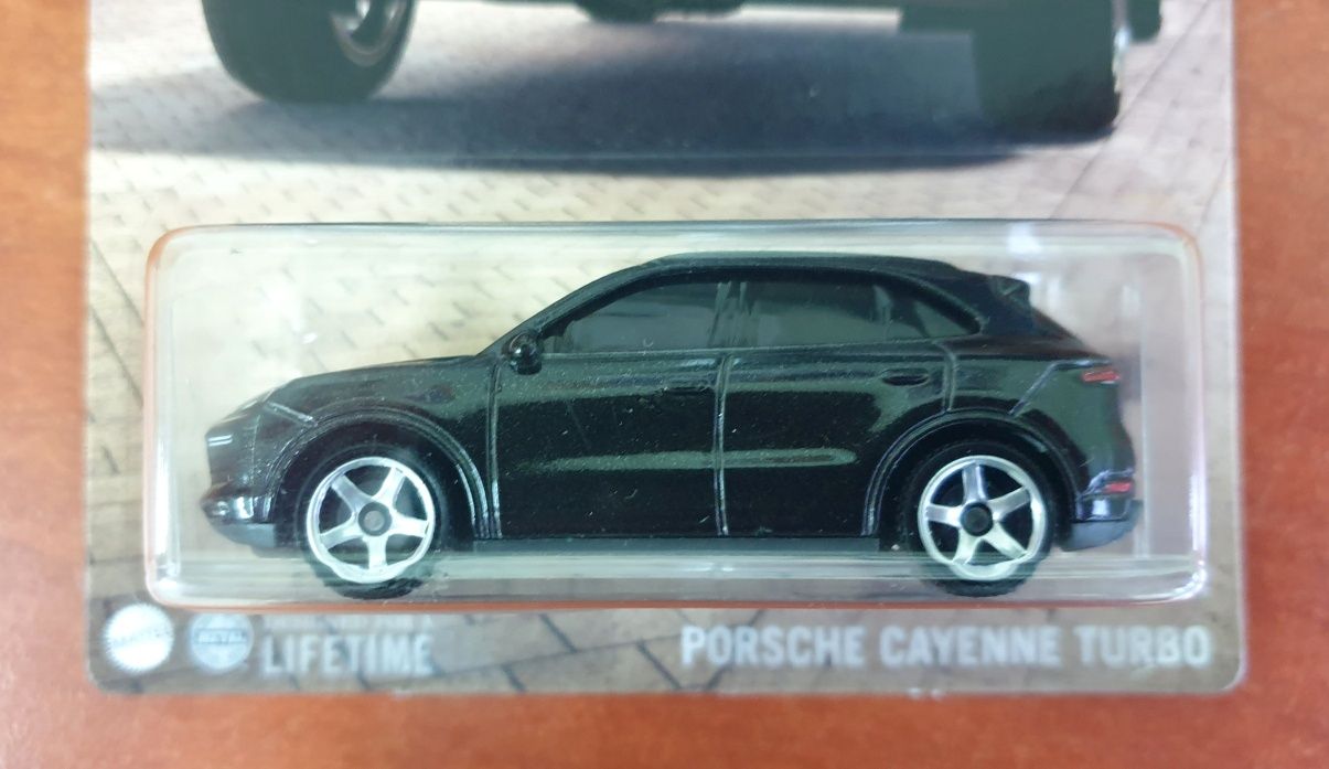 Auto Porsche Cayenne Turbo Matchbox Germany die cast model