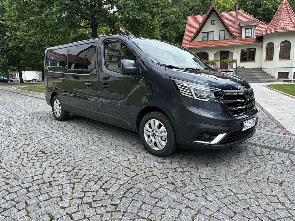 Wynajem Renault Trafic L2H1 9-osobowy Nowy model !!!