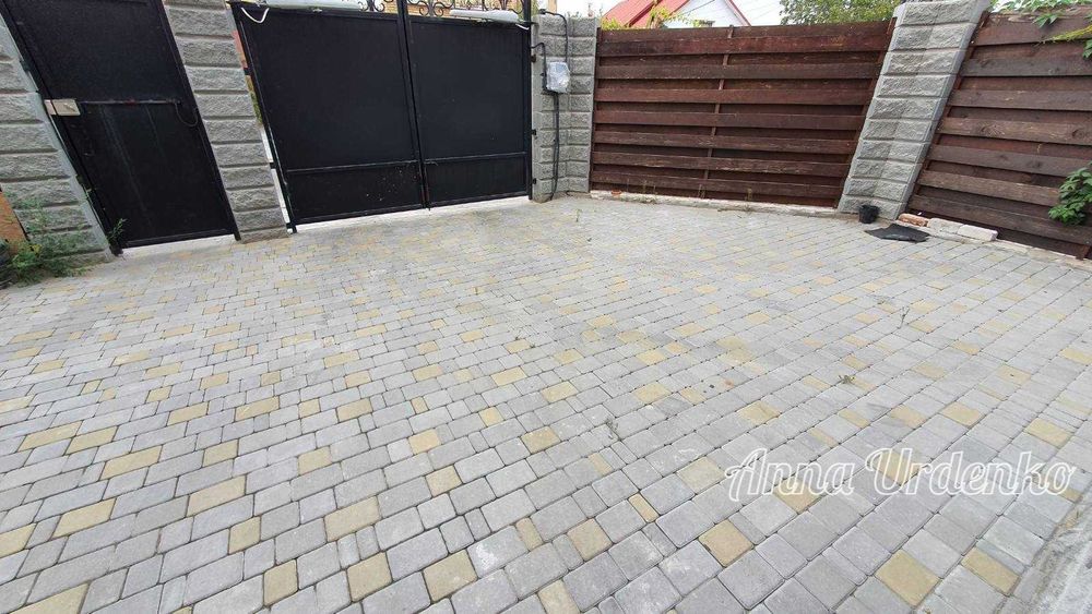 Продажа квартиры в таунхаусе р-н ж/м Победа-5, машиноместо + терраса
