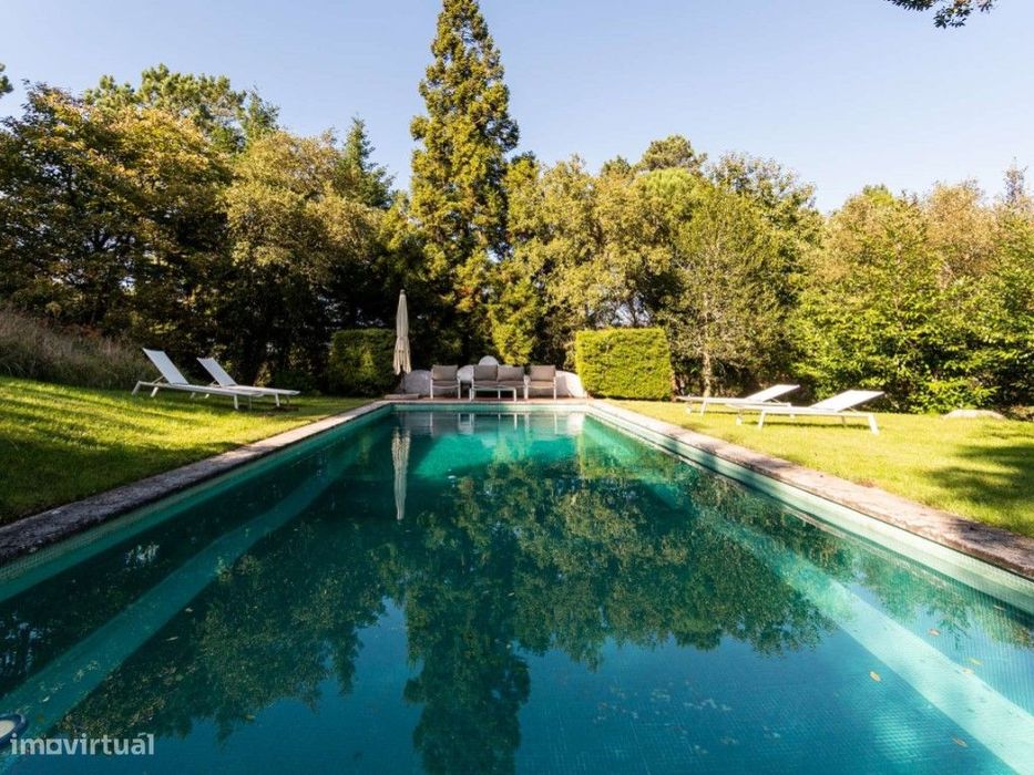 Quinta T9 com vista de mar na serra de Sintra