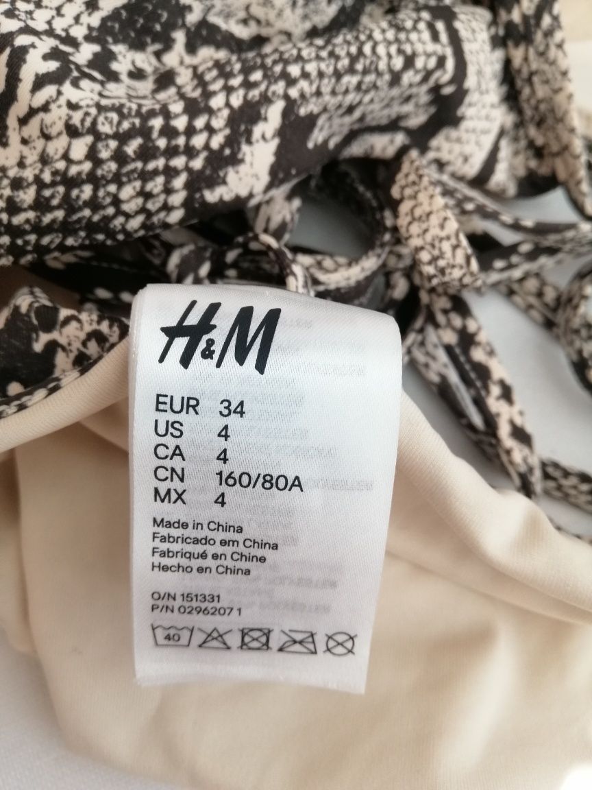 Крутой купальник от H&M, змеиный принт