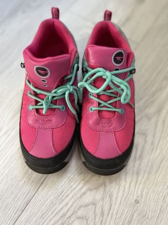 Dziewczęce buty trekkingowe
