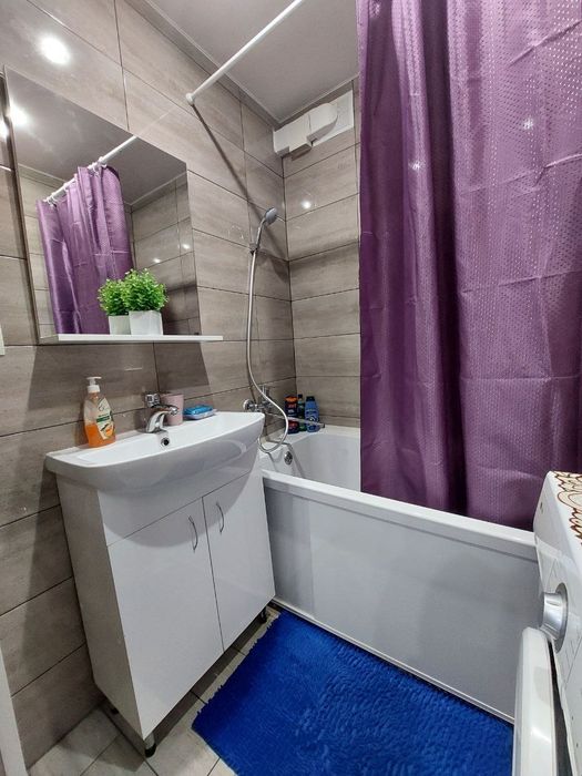 Здається  2 кімнатна VIP квартира ,подобово та погодинно