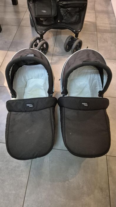 Wózek bliźniaczy spacerówka i gondole valco snap duo sport.