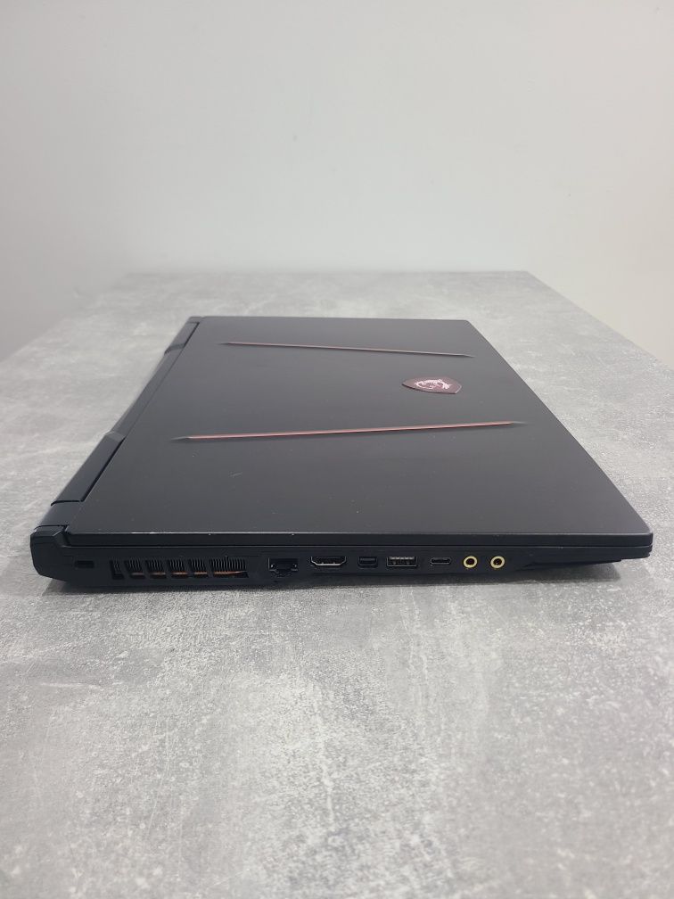 MSI GE75 Raider 8SG – мега топовий ігровий ноутбук (rtx 2080 full pwr)