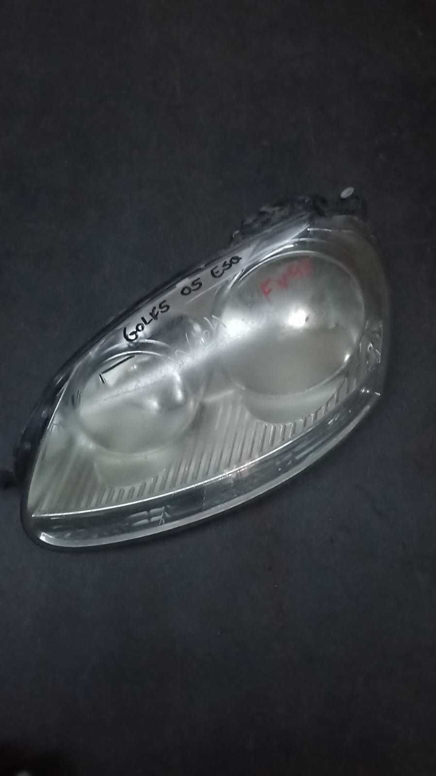 Farol esquerdo e direito Golf 5
