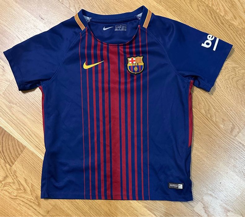 Футболка Barcelona на хлопчика 6-7 років