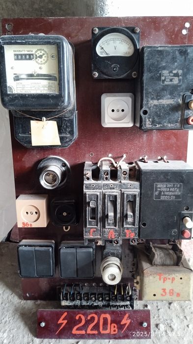 Електрический щиток для гаража