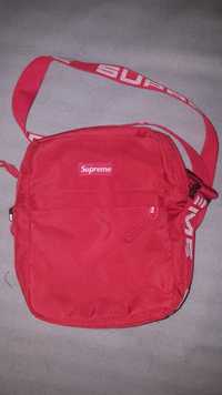 supreme bolsa nova