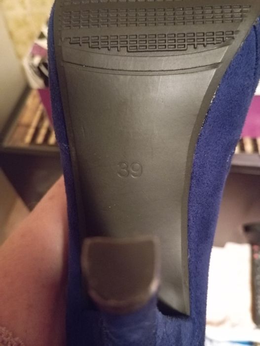 Сапоги женские, замшевые. НОВЫЕ. Размер. 38-39.