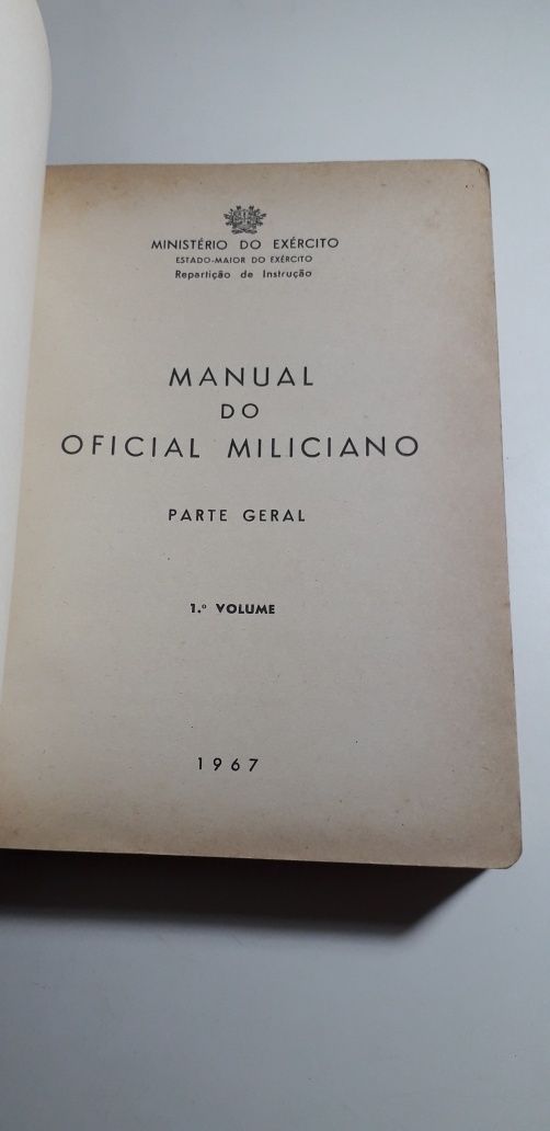 Manual do Oficial Miliciano, Parte Geral 1° Volume (1967)