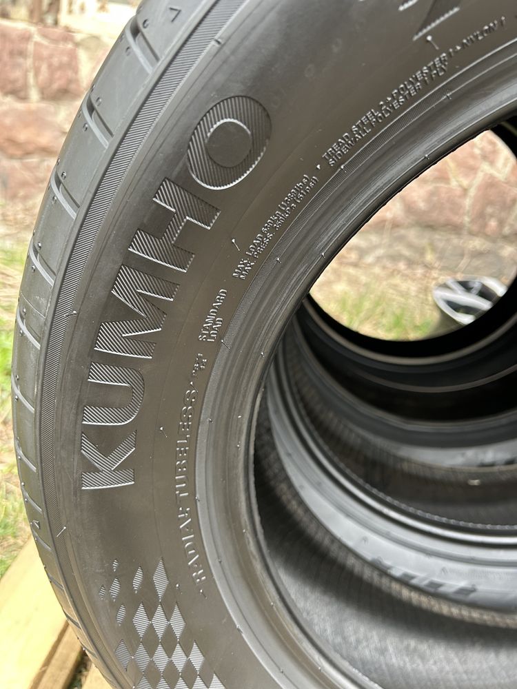 205/60R16 Kumho Ecsta PS71 4шт нові