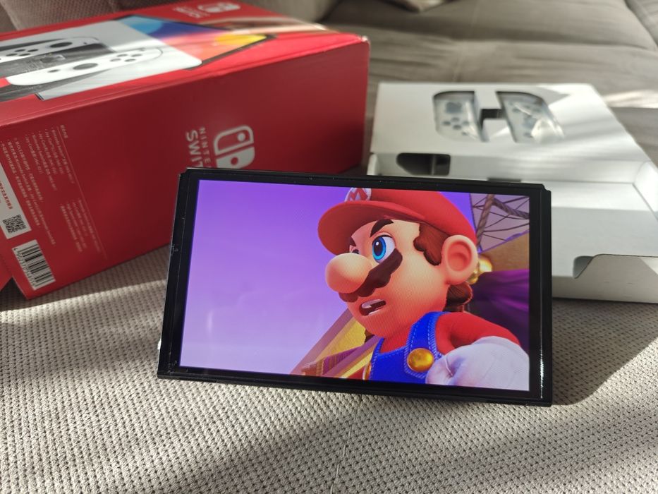 NOWA Nintendo Switch OLED przerobiona CFW PICOFLY + karta 256gb ZESTAW