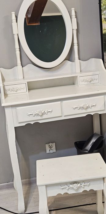 Toaletka do malowania