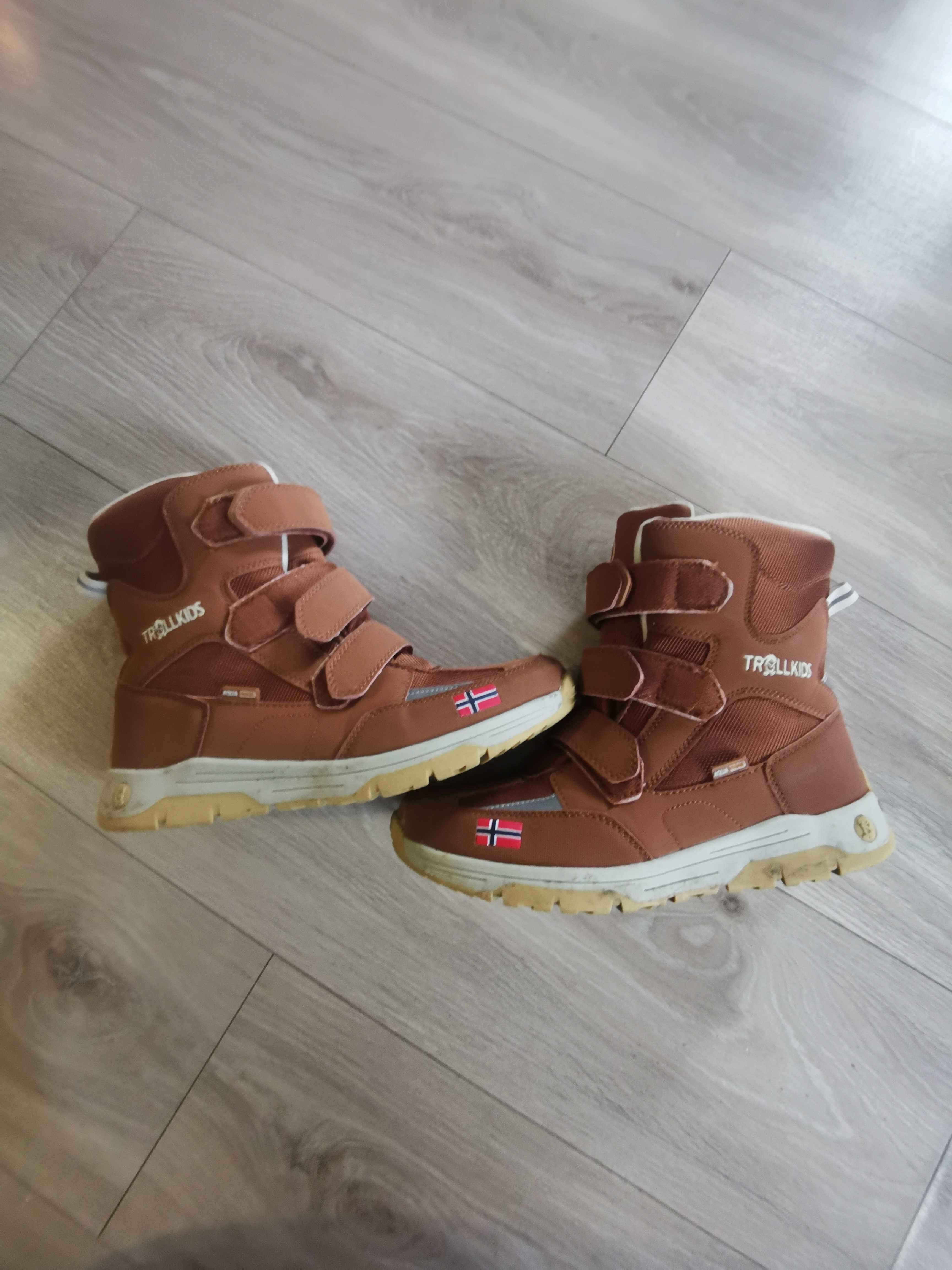 Buty zimowe chłopięce