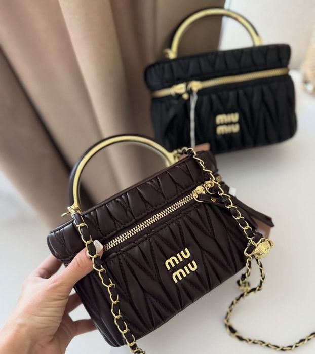 ОСТАННІ 3 штучки) Сумочки Miu miu кросс боді в 3 кольорах