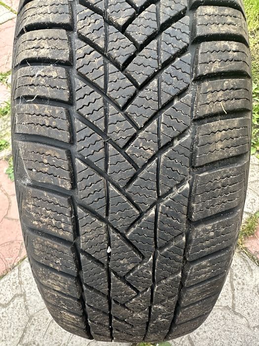 Продам шини стан нових