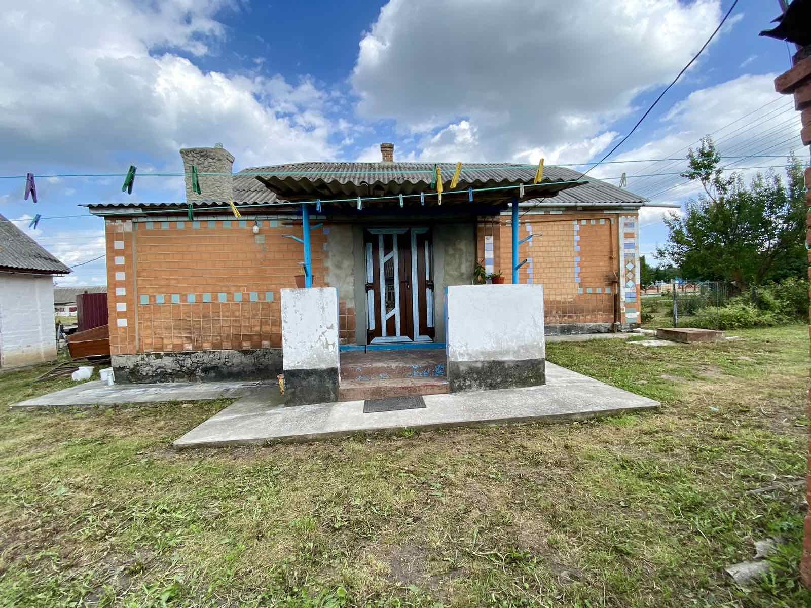 Продам будинок  с.Лішня Гоголя 29