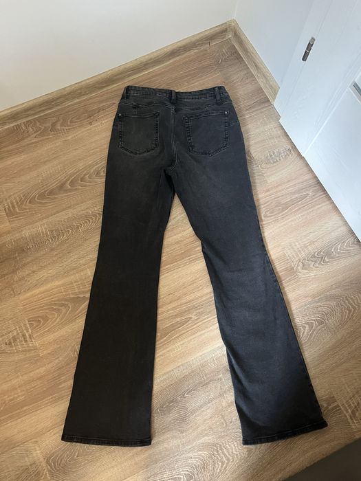 Spodnie jeansy dzwony