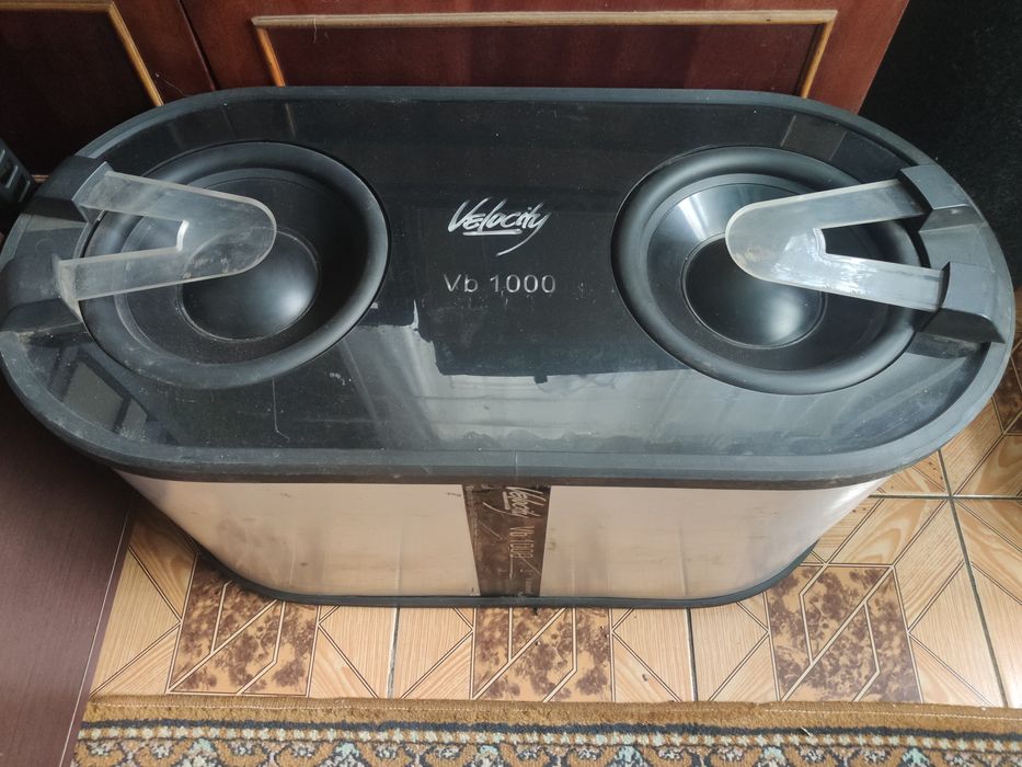 Сабвуфер Blaupunkt VB 1000