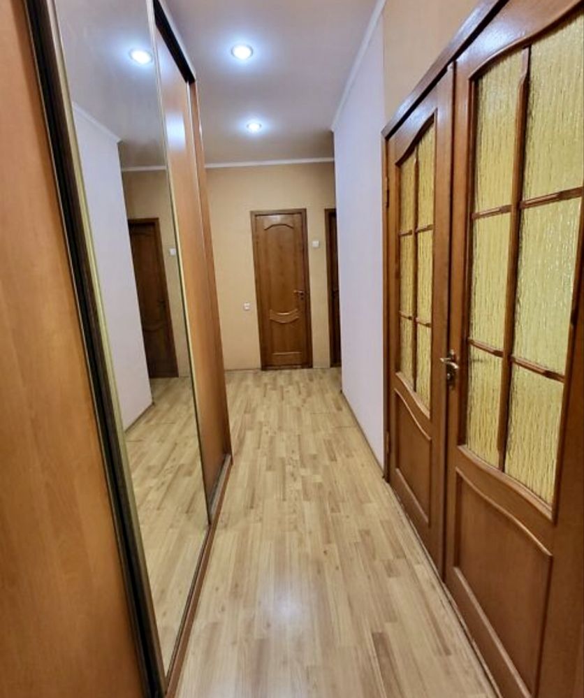 Продам 2 ком квартиру Бульвар Центральный