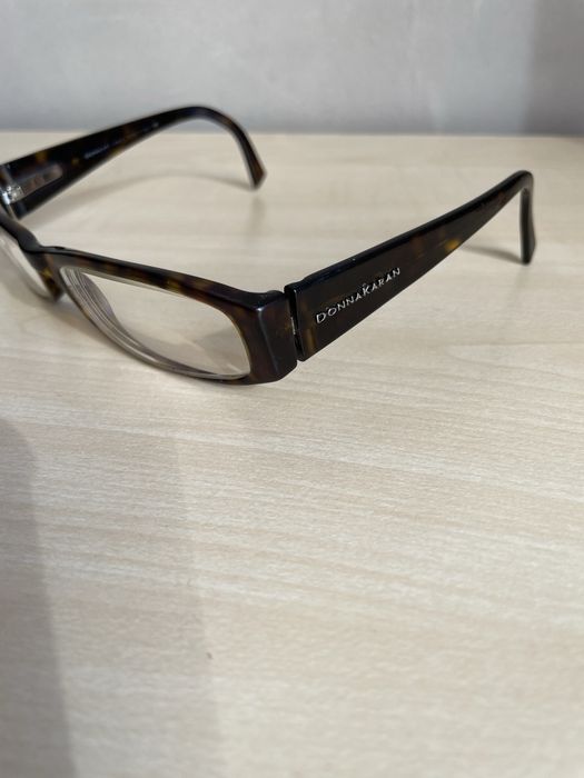 Окуляри для зору Prada,,Nina Ricci,Kylie Minogue…