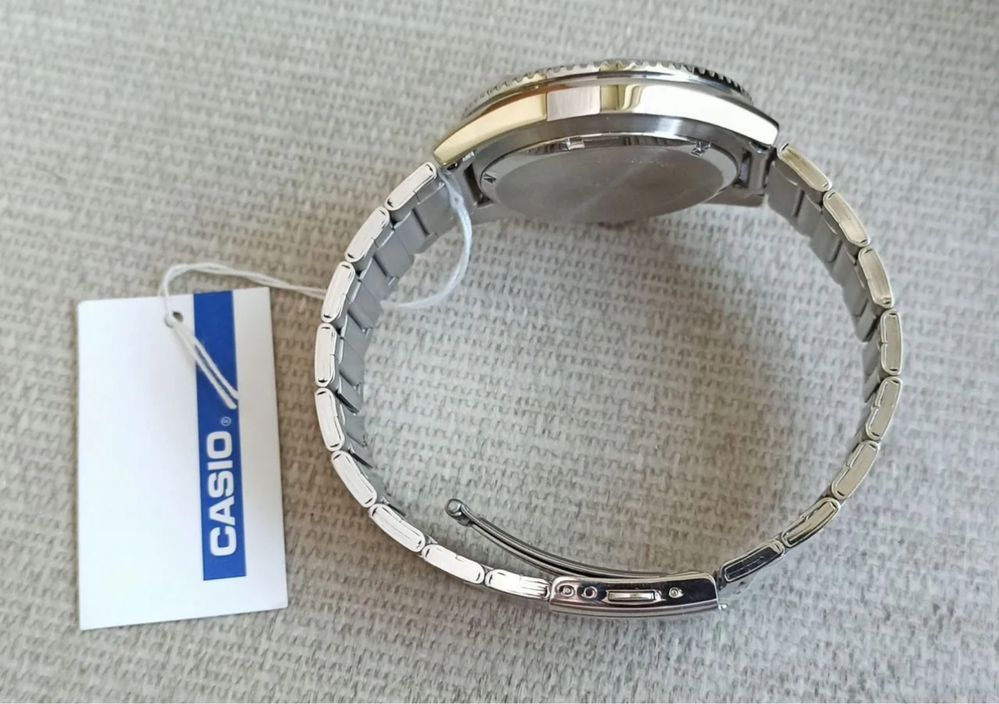 Часы наручные Casio MDV-107D-1A1 Diver