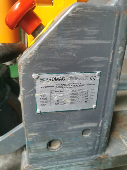 Paleciak elektryczny promag