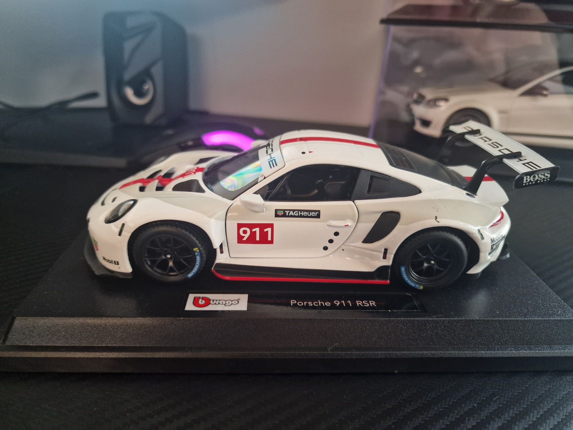 Porsche 911 RSR 1:24