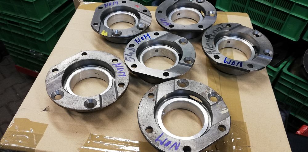 Fiat 126p panewka przednia wału nominał nominalna nowa