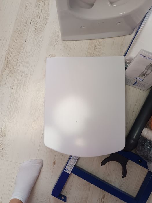 WC  nowy kompletny  podtynkowy podwieszany cersanit