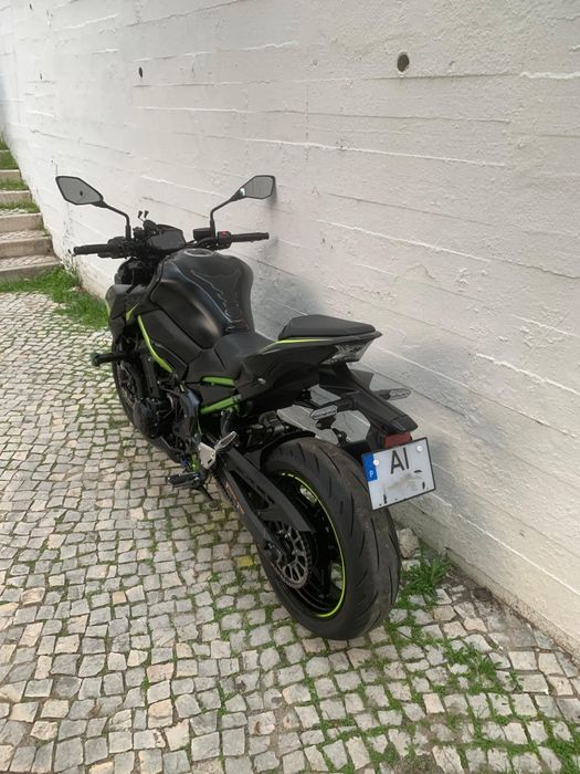 Kawasaki Z900 21