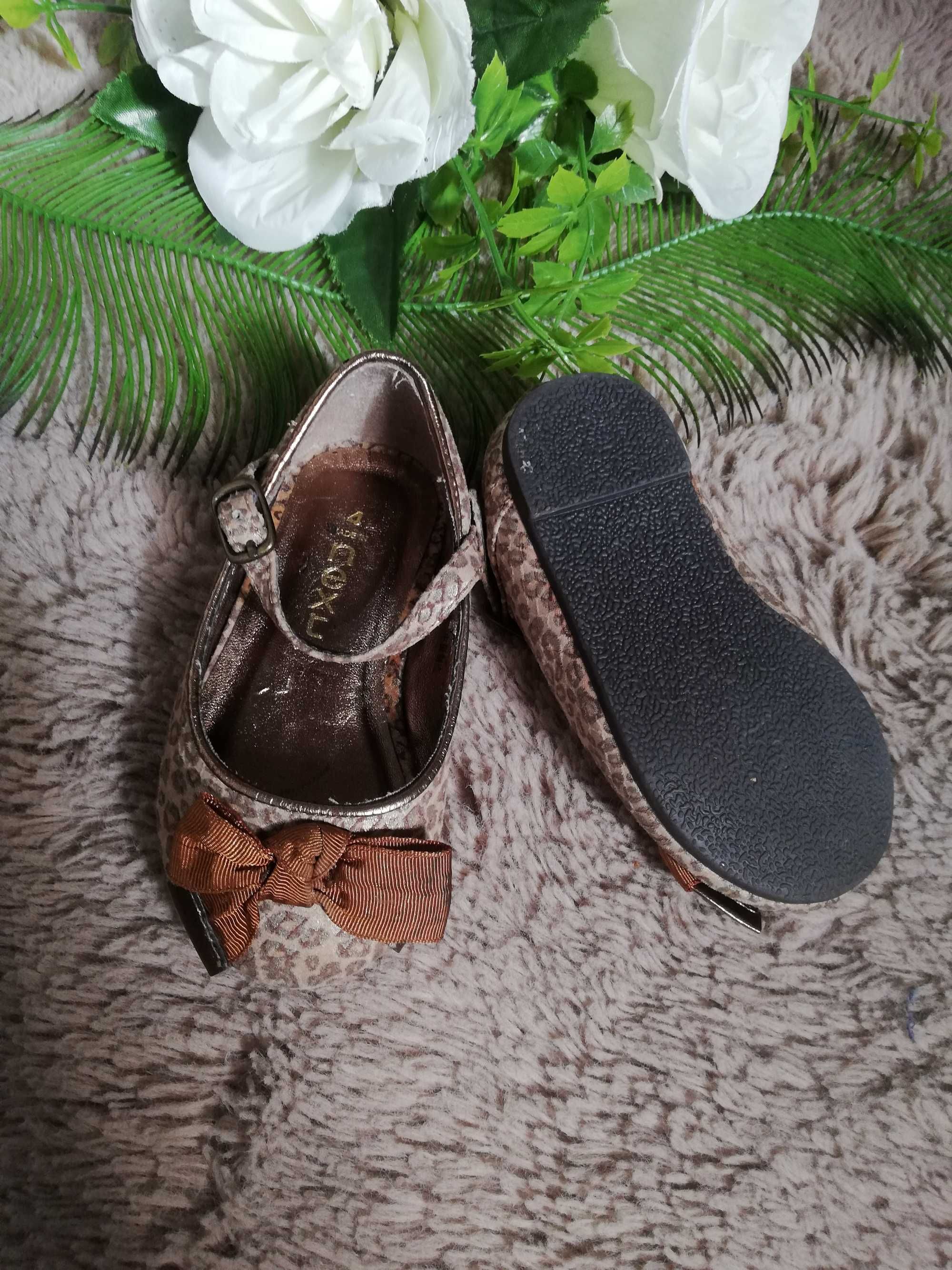 Piękne pantofelki baletki panterka rozm. 21 jedyne na Olx