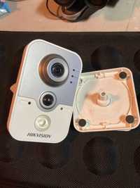 камера відеонагляду Hikvision DS-2CD2420F-I