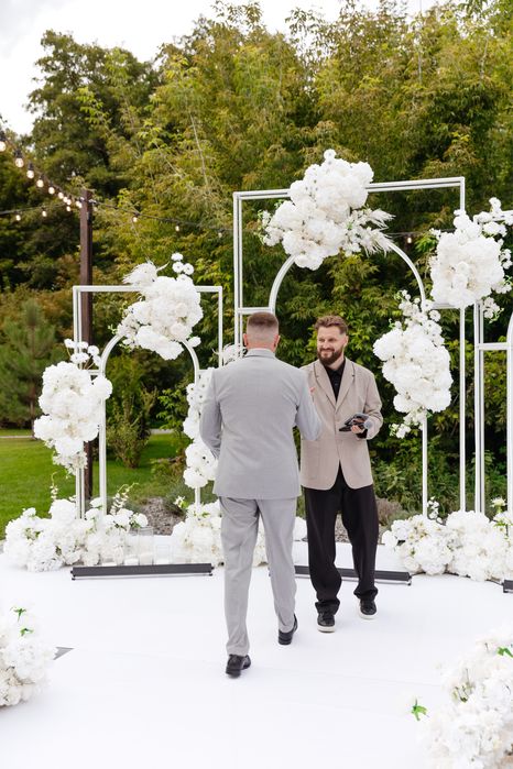 Весільний костюм