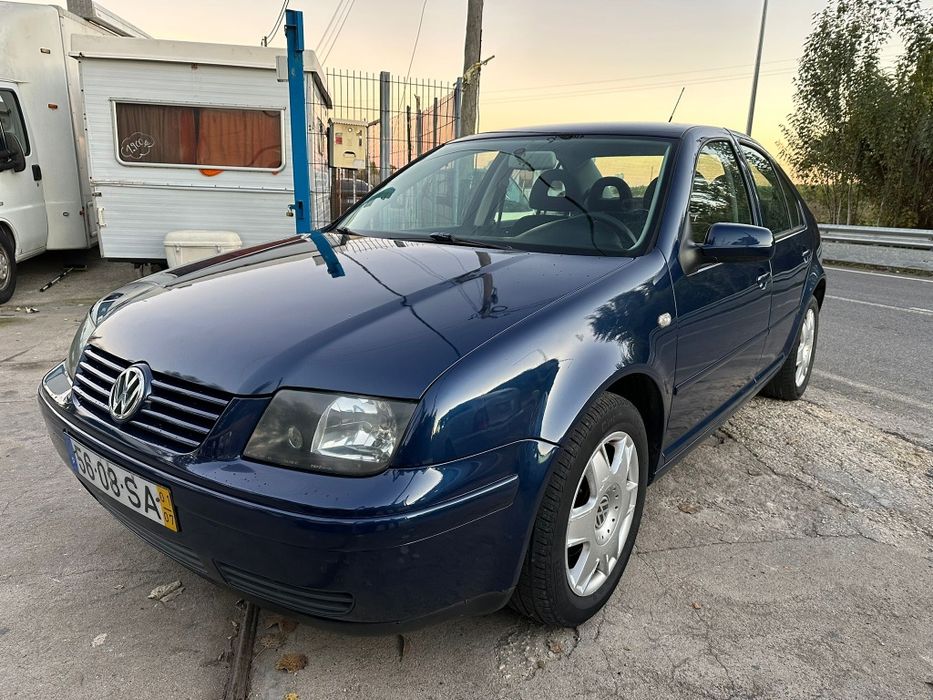 Faço pinturas gerais a carros