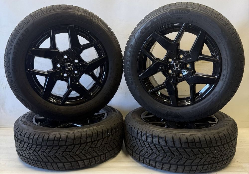Honda CR-V koła Alu 235/60r18 Goodyear Zima 5x114,3 Oryginał