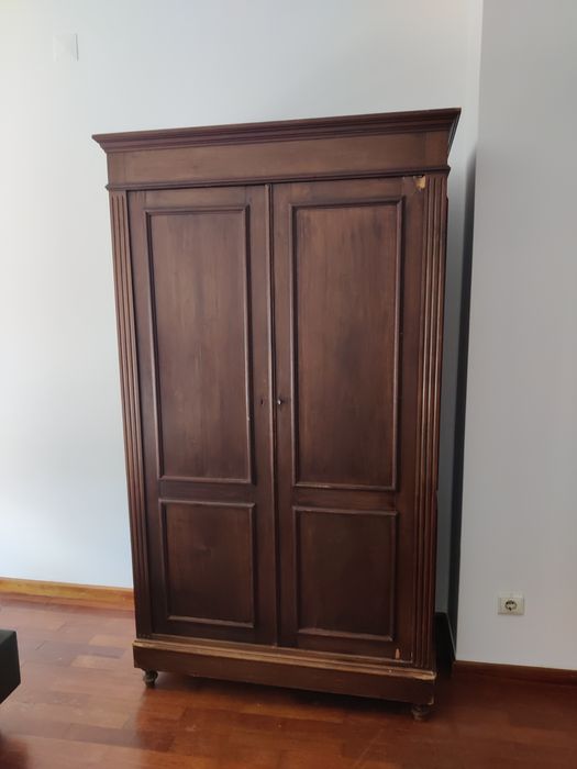 Roupeiro de duas Portas