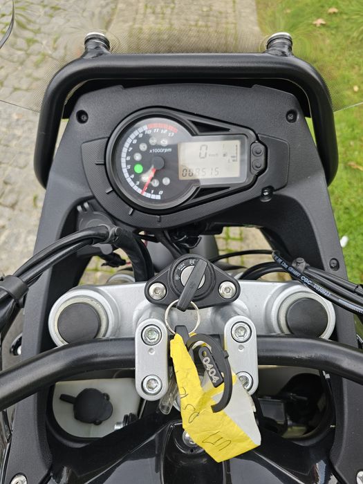 UM DSR 125 ADVENTURE