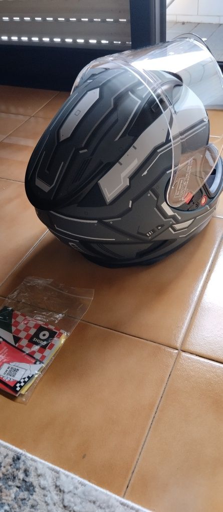 Capacete semi-novo