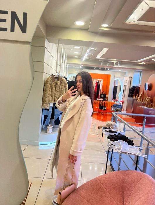 Пальто молочное